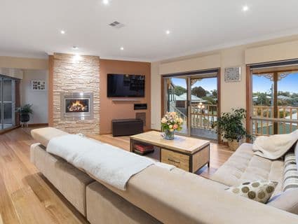 5 Diane Court, Somerville - Thumbnail 7