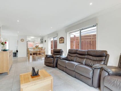 2/19 Kenilworth Avenue, Frankston, VIC, 3199, Frankston - Thumbnail 2