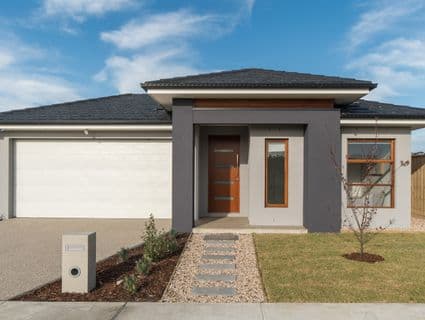 2 Atbara Lane, Cranbourne South - Image 1