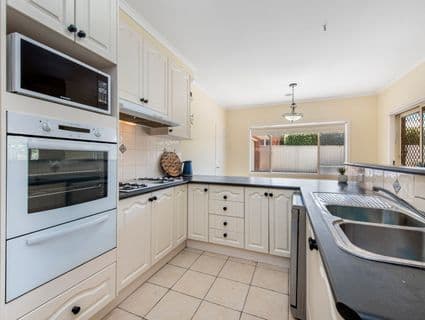 4 Arbour Rise, Pakenham - Thumbnail 4
