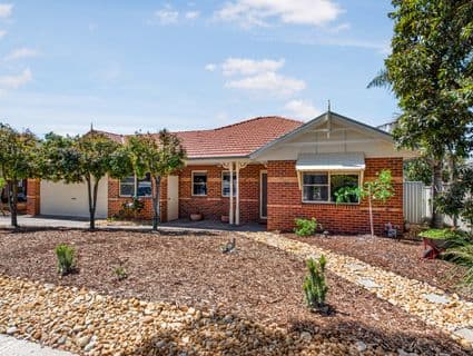 4 Arbour Rise, Pakenham - Image 1