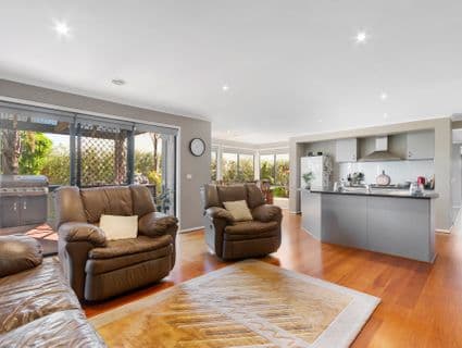 10 Wexford Close, Traralgon, VIC, 3844, Traralgon - Thumbnail 2