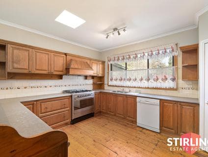 31 Glenalva Parade, Cannons Creek - Thumbnail 4