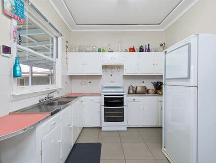 61 Iluka Avenue, San Remo, NSW, 2262, San Remo - Thumbnail 2