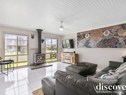1 Elane Street, Sunderland Bay - Thumbnail 2
