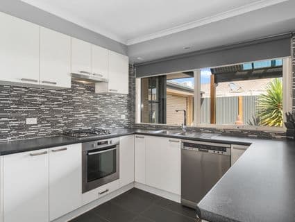 11 Hellenic Court, Carrum Downs - Thumbnail 8