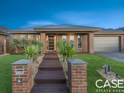14 Sebago Terrace, Cranbourne North - Image 1