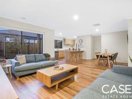 27 Savage Way, Clyde North - Thumbnail 4