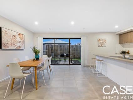 16 Portrait Place, Clyde North - Thumbnail 6