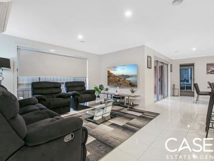 34 Royaloak Crescent, Cranbourne East, VIC, 3977, Cranbourne East - Thumbnail 5