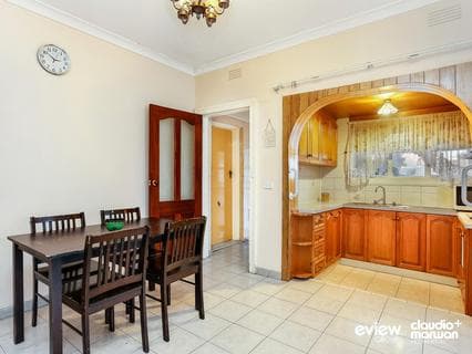 144 West Street, Hadfield - Thumbnail 4