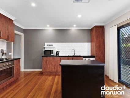 22A Rodings Street, Hadfield - Thumbnail 4