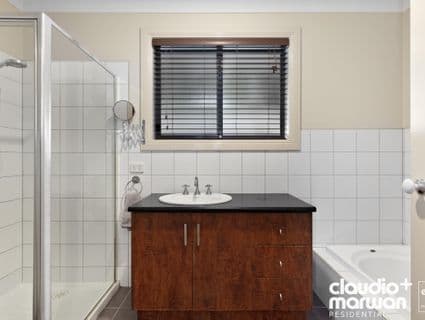 22A Rodings Street, Hadfield - Thumbnail 6