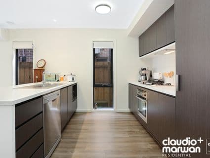 19 Valley Park Boulevard, Westmeadows - Thumbnail 2