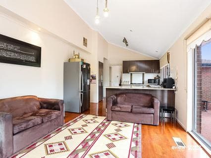 6 Green Valley Grove, Meadow Heights - Thumbnail 6