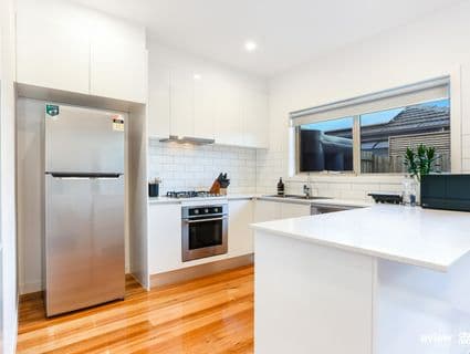 2/111 View Street, Glenroy - Thumbnail 3
