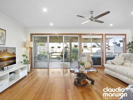 96 Valley Crescent, Glenroy, VIC, 3046, Glenroy - Thumbnail 3