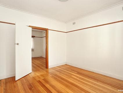 12 Leonard Avenue, Glenroy - Thumbnail 8