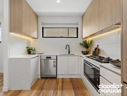 2/37 Miranda Road, Reservoir, VIC, 3073, Reservoir - Thumbnail 4