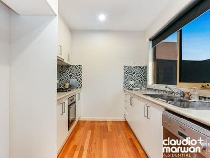 2/68 Wheatsheaf Road, Glenroy, VIC, 3046, Glenroy - Thumbnail 2