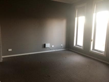 20 Turf Club Boulevard, Melton South, VIC, 3338, Melton South - Thumbnail 3