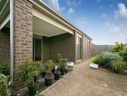 10 Tanoa Crescent, Point Cook, VIC, 3030, Point Cook - Thumbnail 6