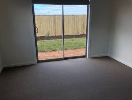 8 Stately Avenue, Wyndham Vale, VIC, 3024, Wyndham Vale - Thumbnail 6