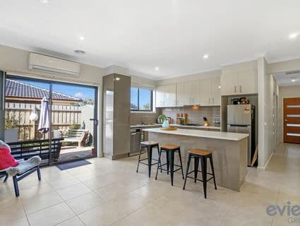 48a Cormorant Crescent, Werribee - Thumbnail 2
