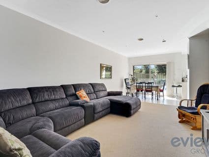 7/14 Mickleton Grove, Point Cook, VIC, 3030, Point Cook - Thumbnail 2