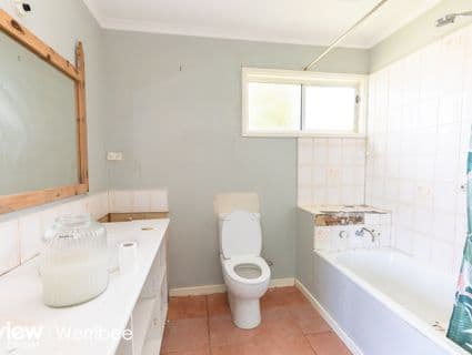 29 Bacchus Marsh Road, Corio - Thumbnail 3