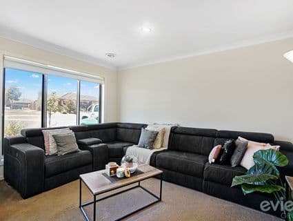 37 Viscosa Road, Brookfield - Thumbnail 4