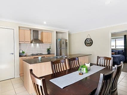 37 Viscosa Road, Brookfield - Thumbnail 5