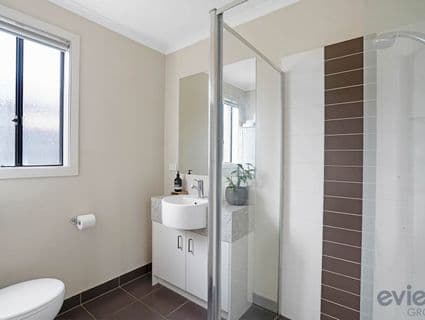 404, Wyndham Vale - Thumbnail 5
