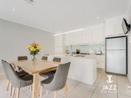 53 Signature Boulevard, Sanctuary Lakes, VIC, 3030, Point Cook - Thumbnail 8