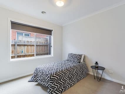 101 Sunnybank Drive, Point Cook, VIC, 3030, Point Cook - Thumbnail 4