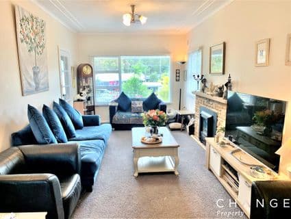 2 Diana Street, East Gosford, NSW, 2250, East Gosford - Thumbnail 3