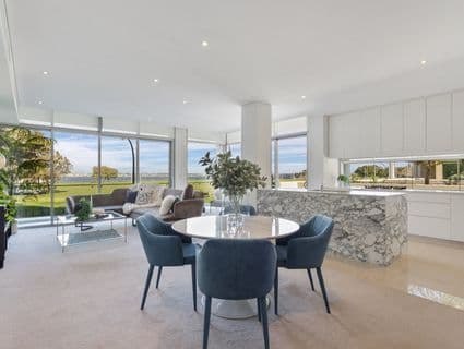 2/35 Esplanade, Nedlands, WA, 6009, Nedlands - Thumbnail 2