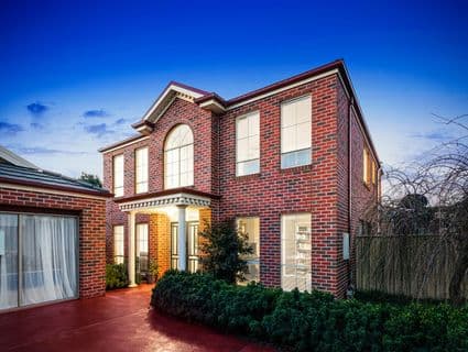 5 Hurlingham Place, Caroline Springs, VIC, 3023, Caroline Springs - Thumbnail 2
