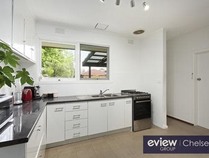 43 Galway Street, Seaford, VIC, 3198, Seaford - Thumbnail 2