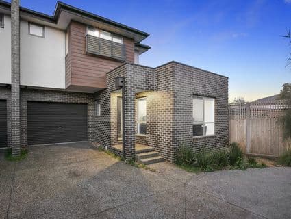 3/24 Woodvale Grove, Rosebud - Image 1