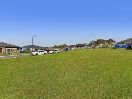 7 Verbena Avenue, Hamlyn Terrace - Thumbnail 2