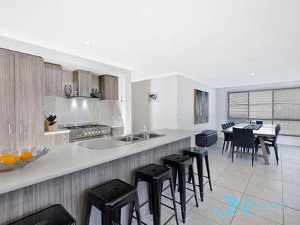 22 Clydesdale Street, Wadalba - Thumbnail 2