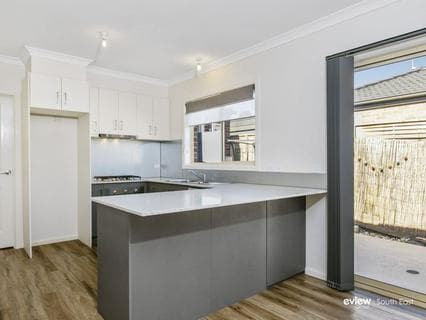 2/2 Anderson Street, Pakenham - Thumbnail 3