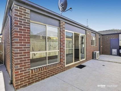 2/2 Anderson Street, Pakenham - Thumbnail 7