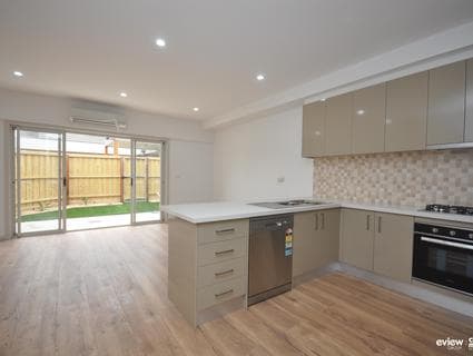 2/205 West Street, Glenroy - Thumbnail 2