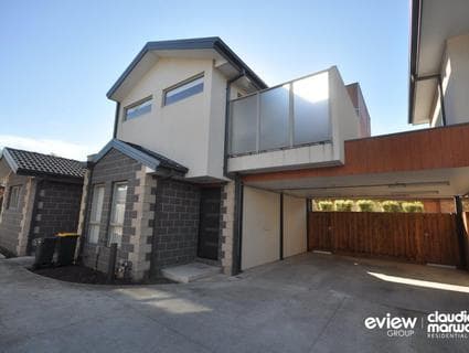 2/15 Maude Avenue, Glenroy - Image 1