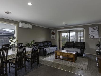 43 Weavers St, Wyndham Vale, VIC, 3024, Wyndham Vale - Thumbnail 4