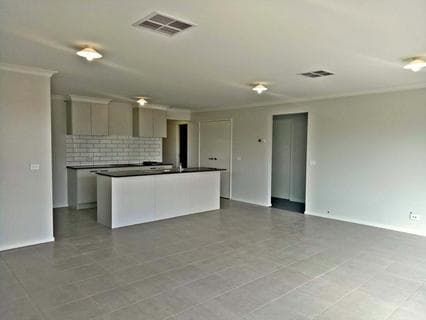 13 Swainson Close, Tarneit, VIC, 3029, Tarneit - Thumbnail 6