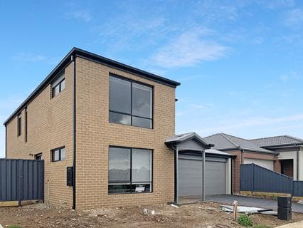 92 Jester Drive, Melton South, VIC, 3338, Melton South - Thumbnail 2