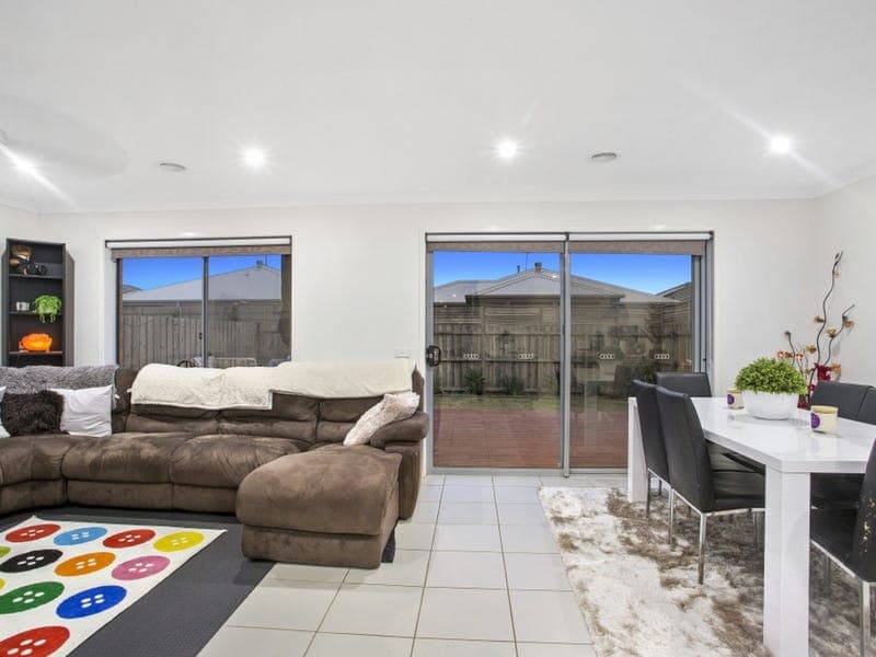 24 Ambarella Way,ARMSTRONG CREEK, Armstrong Creek - Thumbnail 7
